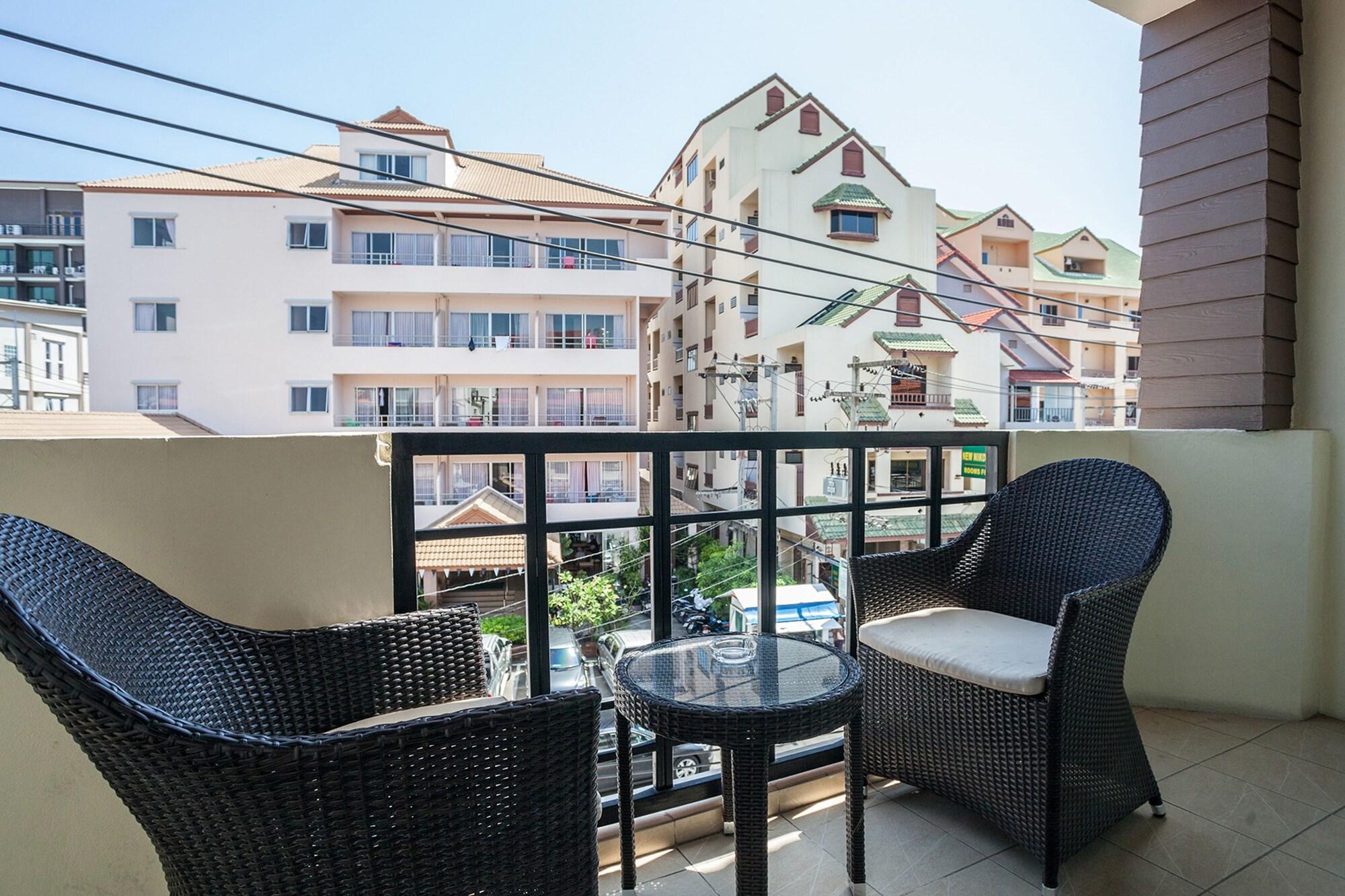 Steak And Co. Boutique Hotel Pattaya Buitenkant foto