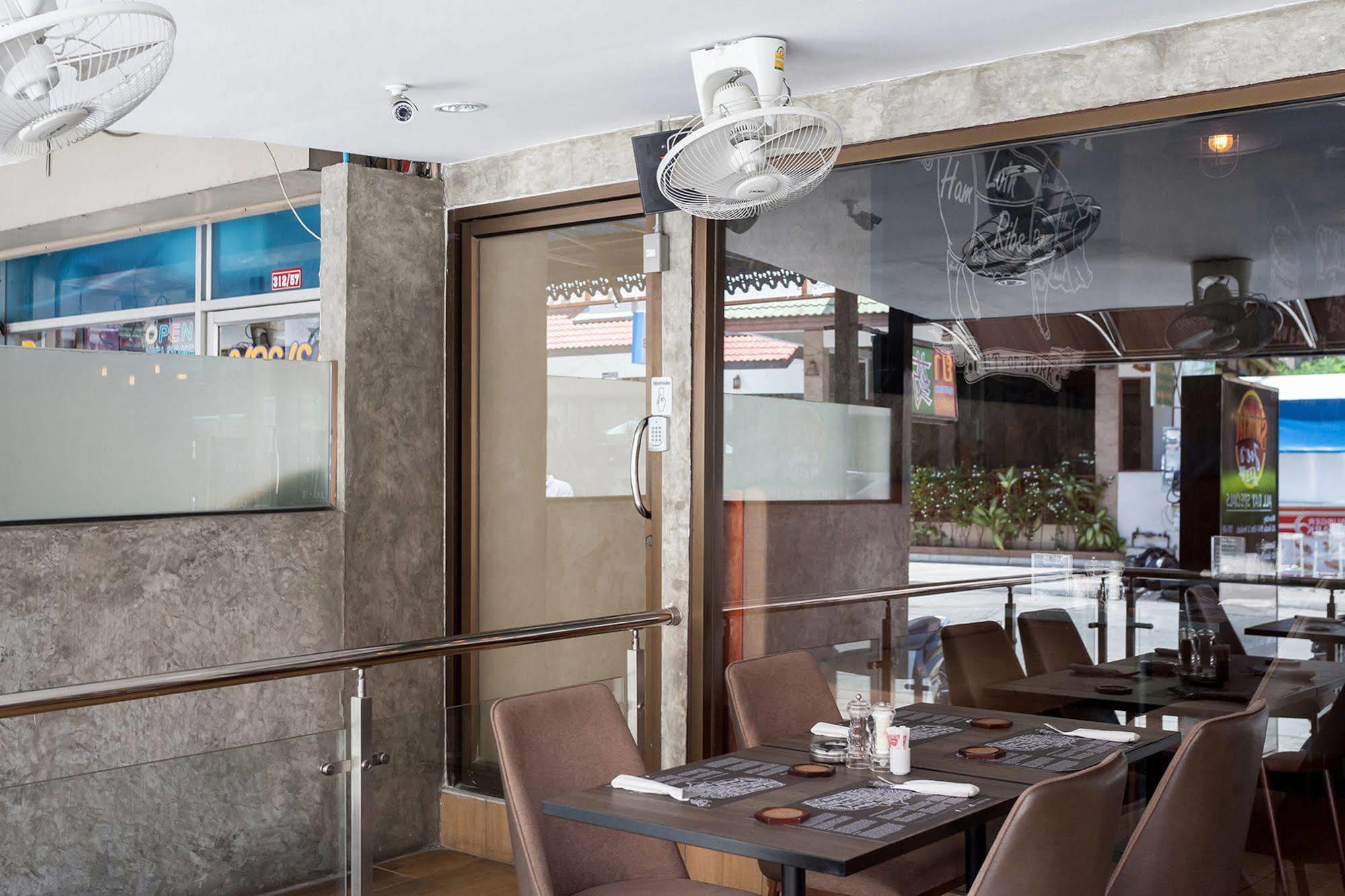 Steak And Co. Boutique Hotel Pattaya Buitenkant foto
